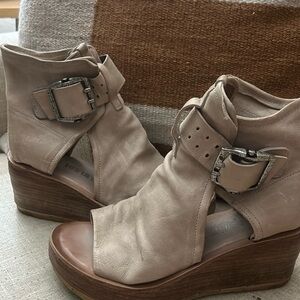 AS98 Buckle up wedge Sandals.. worn once!